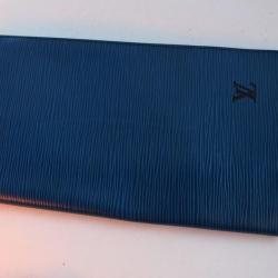 Porte répertoire LOUIS VUITTON en cuir épi bleu accessoires de mode luxe