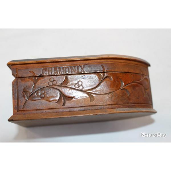 Boite a chapelet CHAMONIX bois sculpt Art populaire