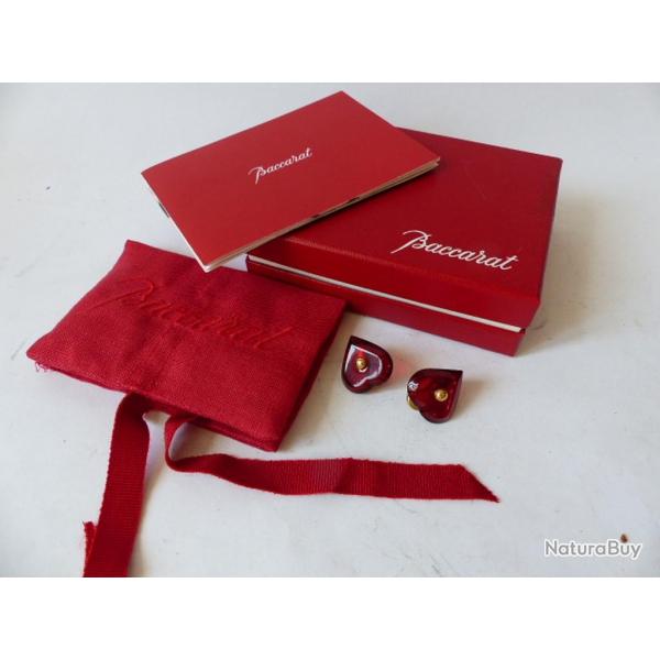 BACCARAT Clips d'oreilles Coeur Cristal rubis et or 18K