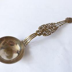 Louche à fruits ajourée Art de la table