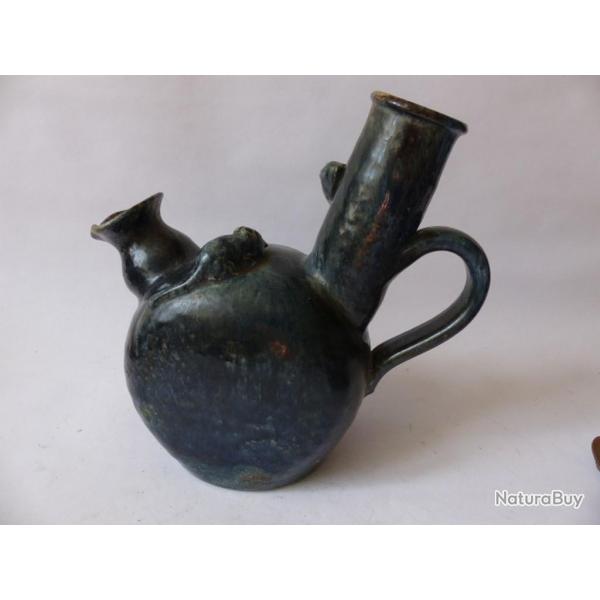 Pichet terre vernisse F.