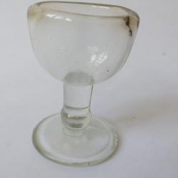 Ancien rince oeil - oeillère optique médecine