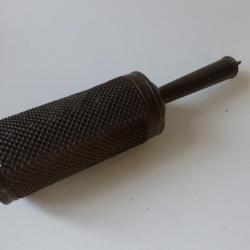 Râpe a manche de cuisine Art populaire