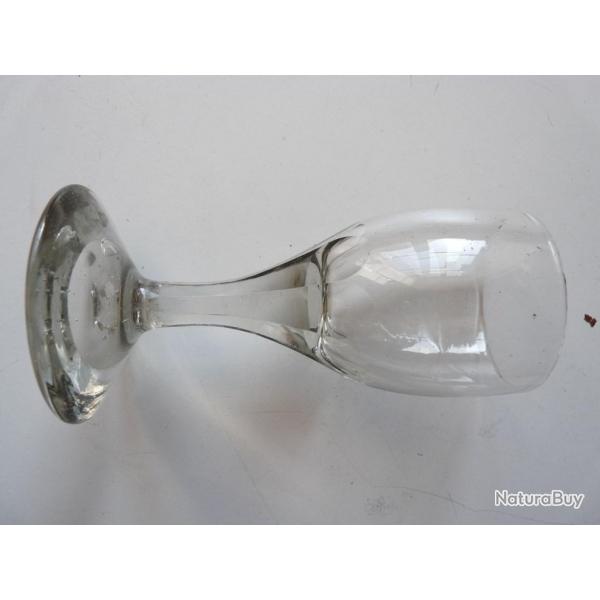 Petit verre souffl et taill dbut XIXe sicle Antiquit