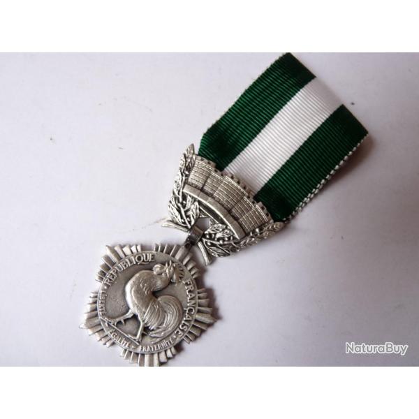 Mdaille/dcoration des collectivits locales argent