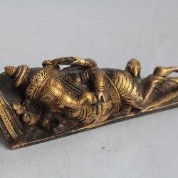Ancien bronze Ganesh allongé divinité indienne Népal