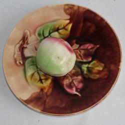 Assiette trompe l'oeil Pomme barbotine Moulin des Loups Orchies