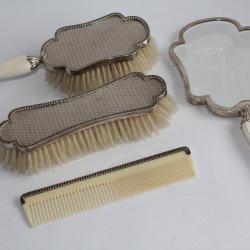 Nécessaire de toilette argent brosse peigne miroir