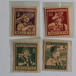 Timbres Suisse série Helvétie avec Cervin Costume 1915-1916