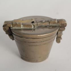 Pile de poids à godets