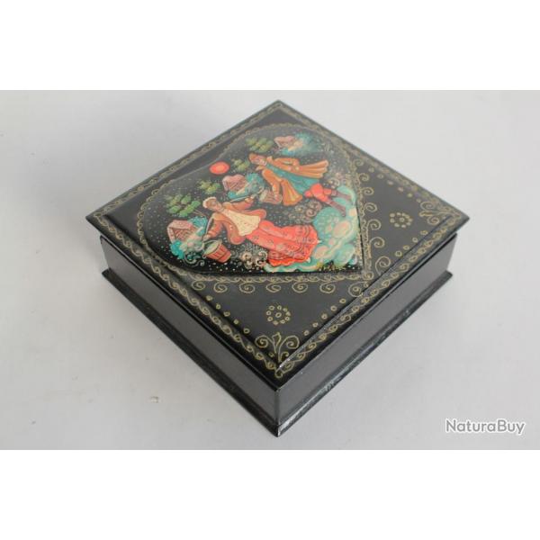 Bote laque Russe Palekh 1983