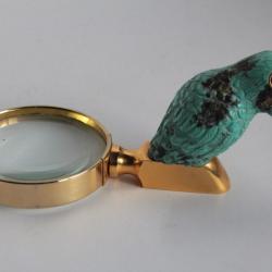 Loupe de bureau Toucan pierre sculptée Ira von Fürstenberg
