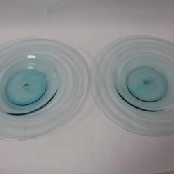 Deux assiettes verre soufflé bleu design 33 cm