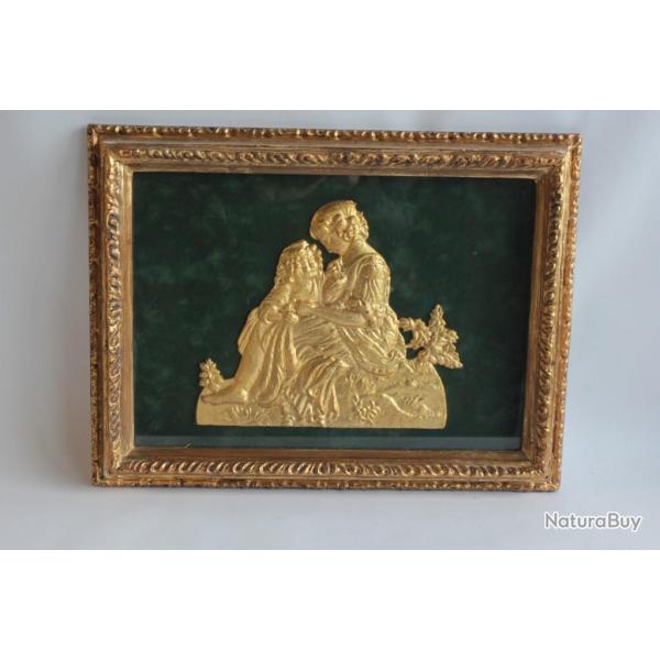 Bas relief bronze Femmes