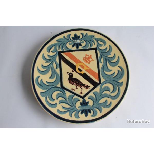 Plat terre vernisse Ren NICOLE Armoirie GOLAY cramique Savoyarde