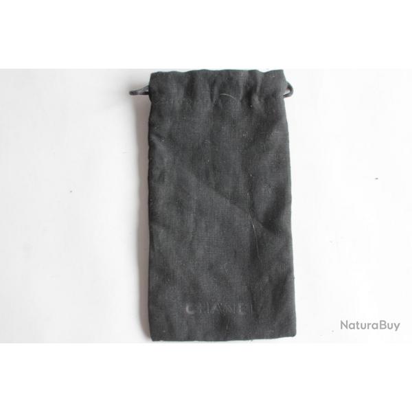 CHANEL Sac  poussire Housse Dustbag 18 x 9 cm