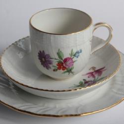 Tasse Assiette à dessert porcelaine KPM Berlin Allemagne