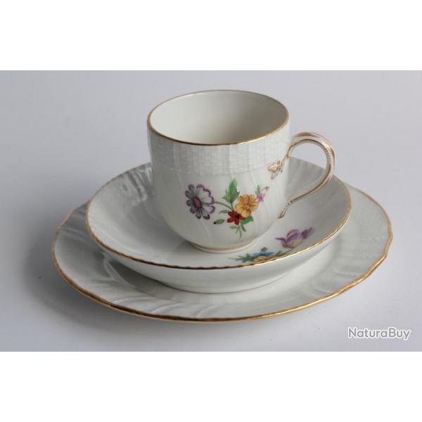 Tasse Assiette  dessert porcelaine KPM Berlin Allemagne