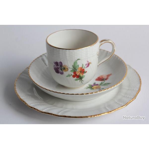 Tasse Assiette  dessert porcelaine KPM Berlin Allemagne