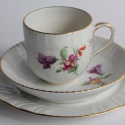 Tasse Assiette à dessert porcelaine KPM Berlin Allemagne