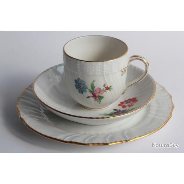 Tasse Assiette  dessert porcelaine KPM Berlin Allemagne