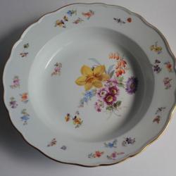 MEISSEN Assiette creuse porcelaine Fleurs Papillons XIXe siècle