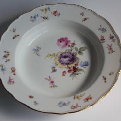 MEISSEN Assiette creuse porcelaine Fleurs Papillons XIXe siècle