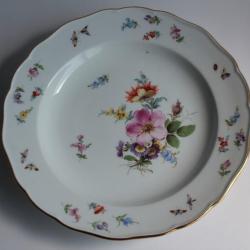 MEISSEN Assiette porcelaine Fleurs Papillons XIXe siècle