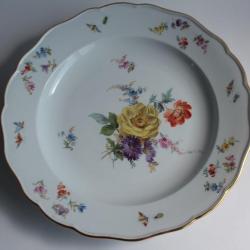 MEISSEN Assiette porcelaine Fleurs Papillons XIXe siècle