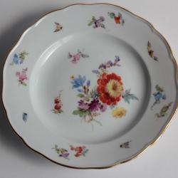 MEISSEN Assiette à dessert porcelaine Fleurs Papillons XIXe siècle