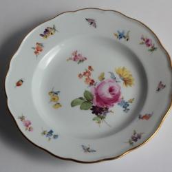 MEISSEN Assiette à dessert porcelaine Fleurs Papillons XIXe siècle