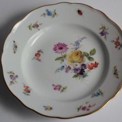 MEISSEN Assiette à dessert porcelaine Fleurs Papillons XIXe siècle
