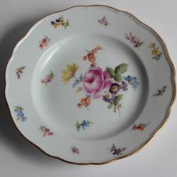 MEISSEN Assiette à dessert porcelaine Fleurs Papillons XIXe siècle