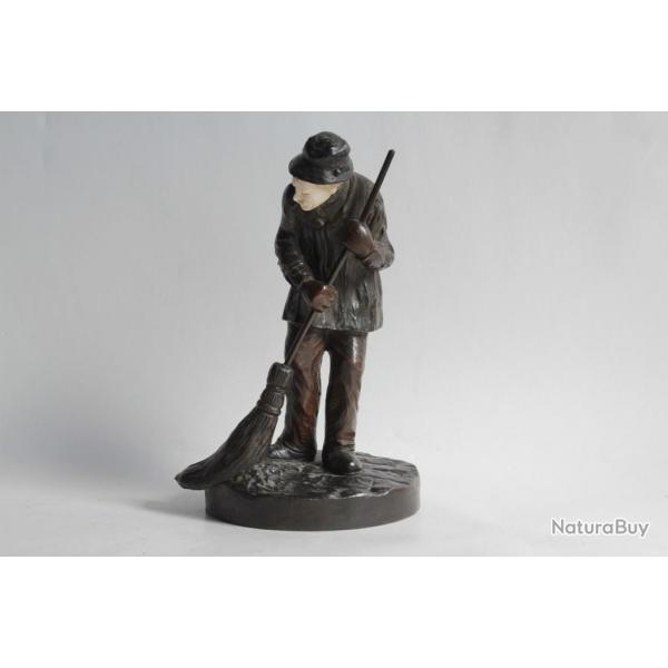 Bronze Le balayeur DAMBROS