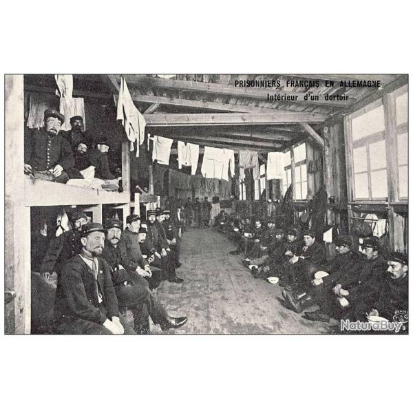CPA GUERRE 1914-18 Prisonniers Franais Allemagne Intrieur d'un dortoir