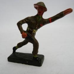 Soldat DURSO A l'attaque Militaire Jouet Militaria