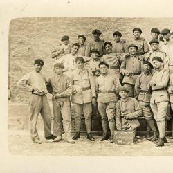 CPA Militaria Régiment d'Infanterie Alpine 159e RIA Les anciens sont en joie