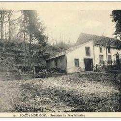 CPA 54 MEURTHE ET MOSELLE PONT A MOUSSON Fontaine du Père Hilarion