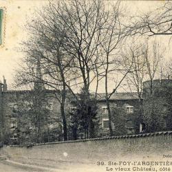 CPA 69 Rhône Sainte Foy l'Argentiere château Parc