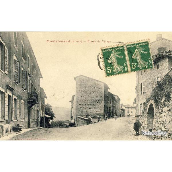CPA 69 Rhne Montromand Entre village anim 1915