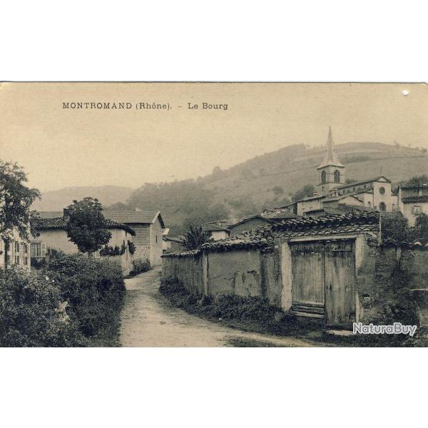 CPA 69 Rhne Montromand Le Bourg Petit village