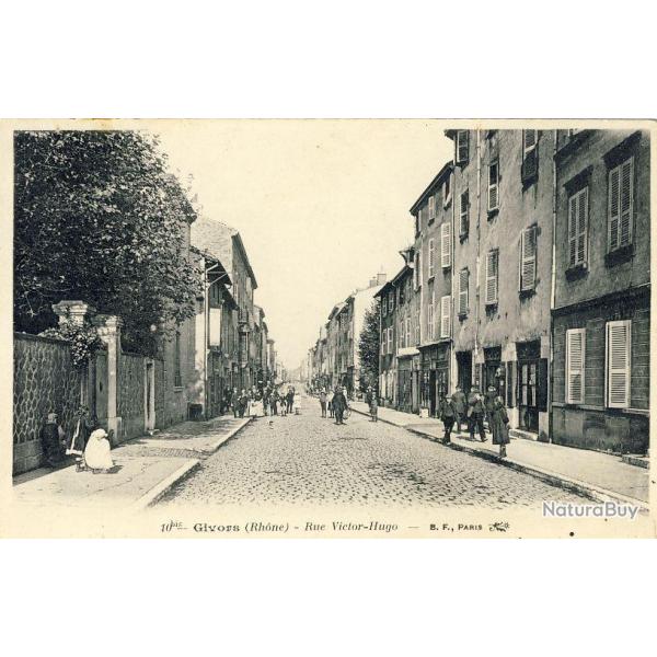 CPA 69 Rhne Givors Rue Victor Hugo anime