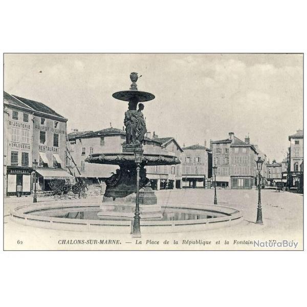 CPA 51 MARNE Chalons sur Marne Place de la Rpublique