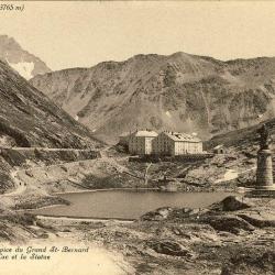 CPA Suisse Valais Hospice du Grand St Bernard Lac et statue
