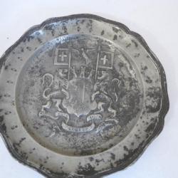 Assiette étain Genève