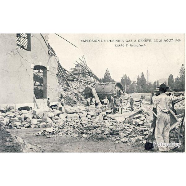 CPA photo Suisse Genve Explosion usine  gaz 1909