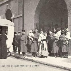 CPA Suisse Genève train blessés français Croix Rouge