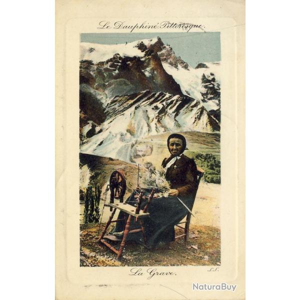 CPA 38 ISERE La Grave Dauphin Fileuse de laine