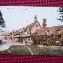 CPA Royaume-Uni Mill Street WARWICK Valesque