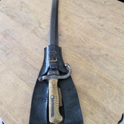 Sabre baionnette Chassepot avec son gousset